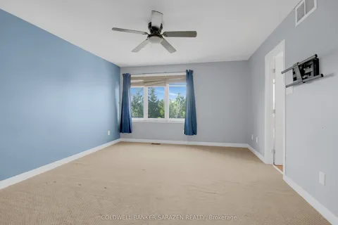 286 Parkin Circle, ON K1T 4G8