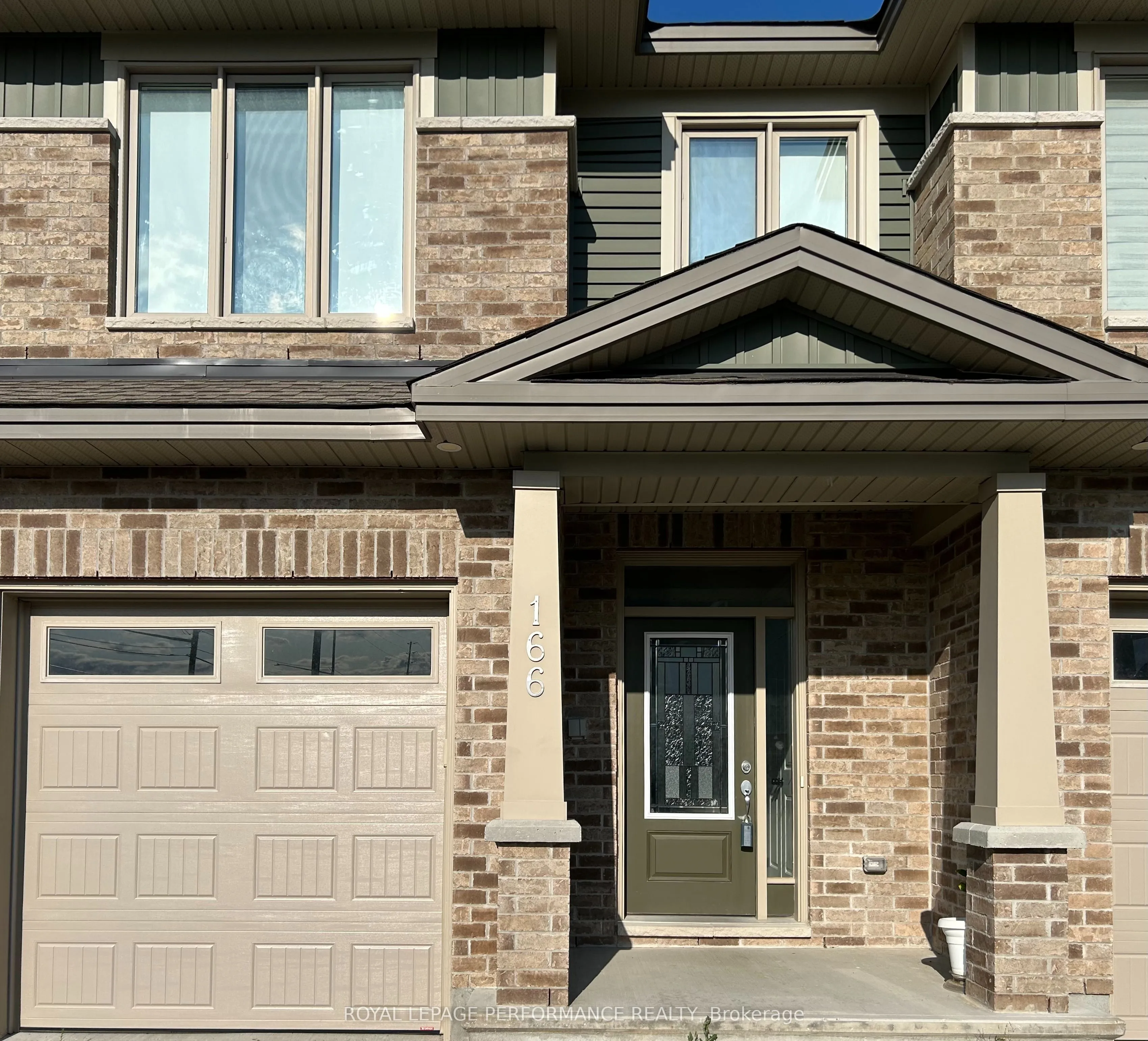 166 Nepeta Crescent, ON K1T 0S5