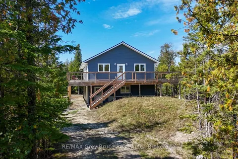 38 Bay Shore Avenue, ON N0H 2R0