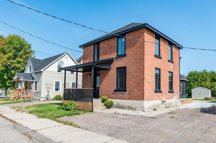 47 Bonnechere Street, ON K7V 1Y8