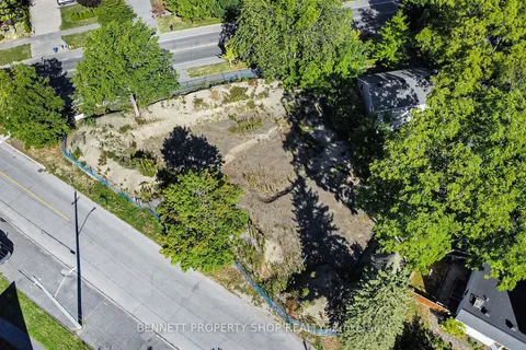 257 Cunningham Avenue, ON K1L 7Z7