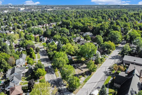 257 Cunningham Avenue, ON K1L 7Z7