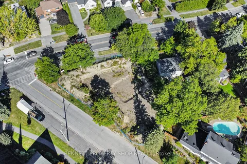 257 Cunningham Avenue, ON K1L 7Z7