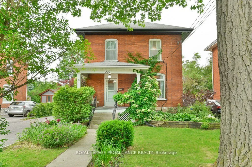 306 Bleecker Avenue, ON K8N 3V4