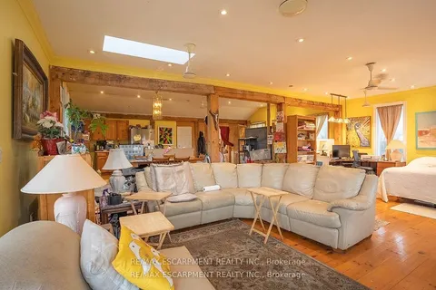 1093 Sunset Drive, ON L2A 5M4