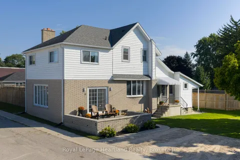 5 WILLIAM Drive, ON N0M 1M0