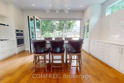 111 Sherbrooke Avenue, ON K1Y 1S1