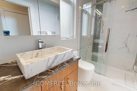 111 Sherbrooke Avenue, ON K1Y 1S1