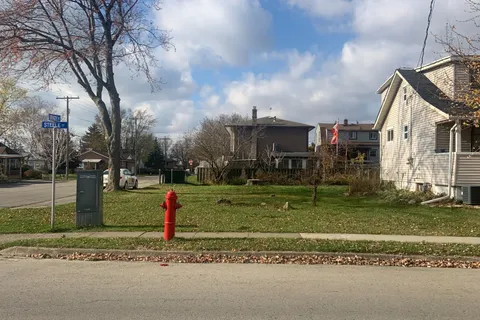 652 Steele Street, ON L3K 4Y9