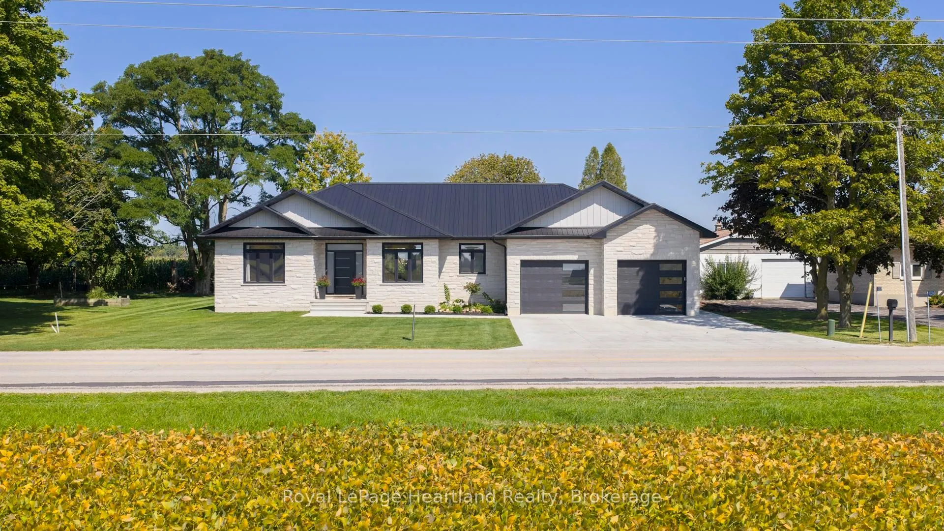 40282 Huron Street, ON N0M 1S1