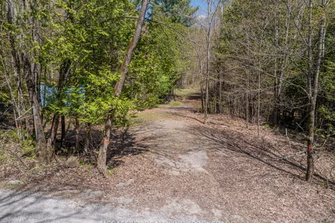 1088 KASHWAKAMAK LAKE Road, ON K0H 1B0