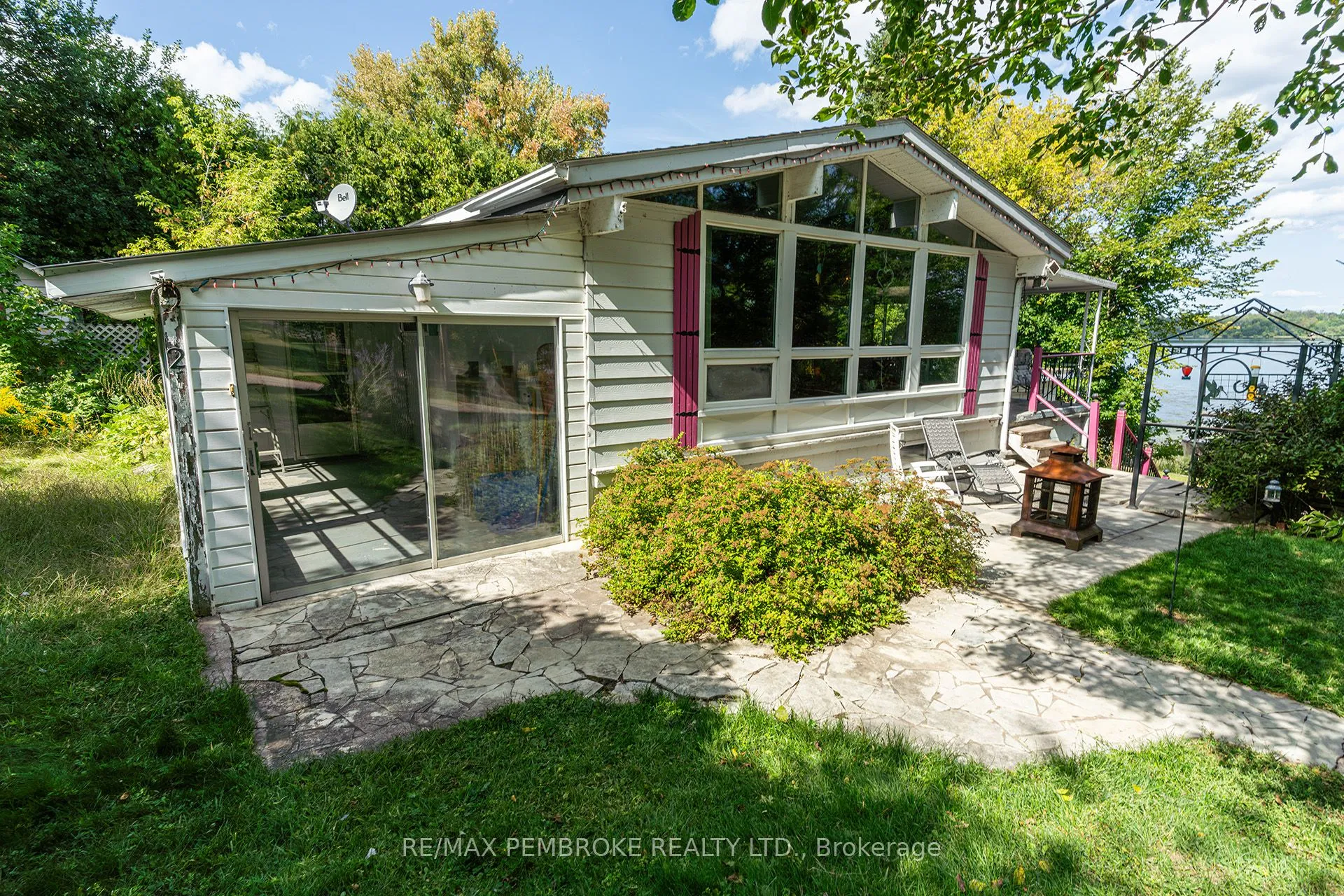 2 Cowley Street, ON K0J 1K0