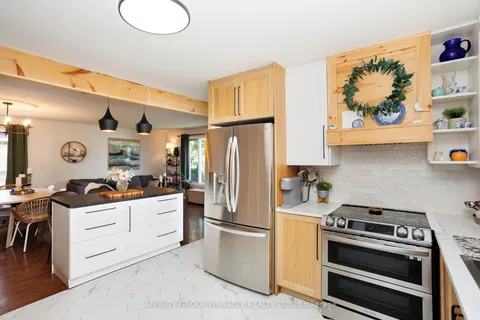 28 Karen Drive, ON K9V 5V6