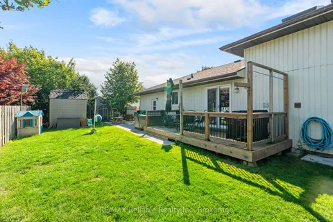 36 Lee Crescent, ON N7A 4L3