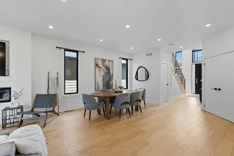 20 Ivy Crescent, ON L2V 0J9