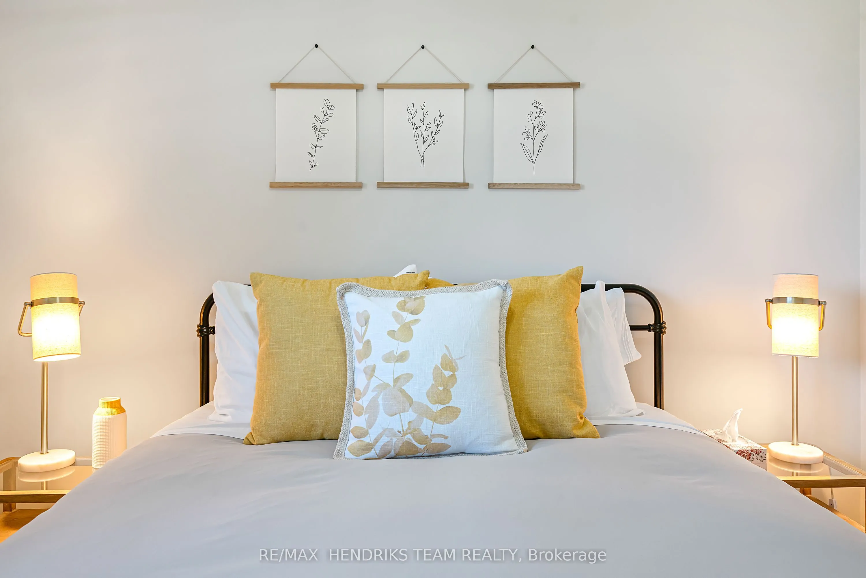 1892 Concession 4 Road, ON L0S 1J0