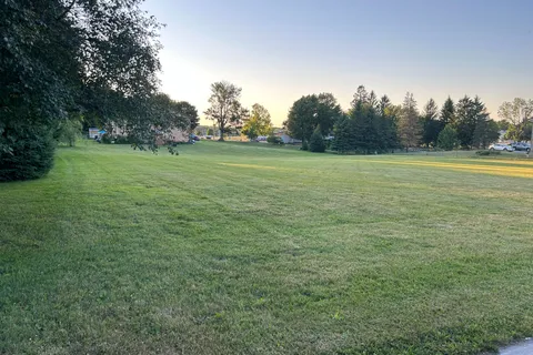 PL 173 PTS 1&2 Queen Street, ON N0M 1H0