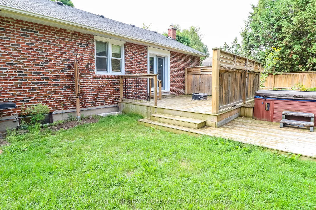 18 Carberry Street, ON N0B 1T0