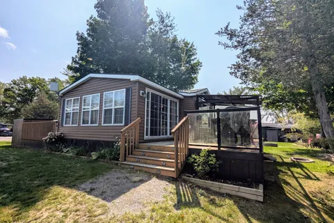 486 County Road 18 Cherry Beach Lane Road, ON K0K 1P0