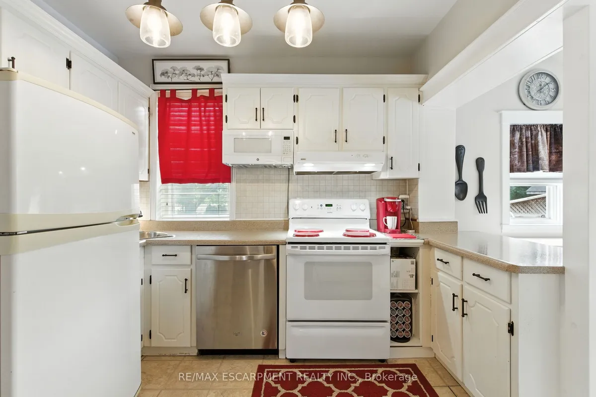 908 Highway 8 N/A, ON L8E 5J2