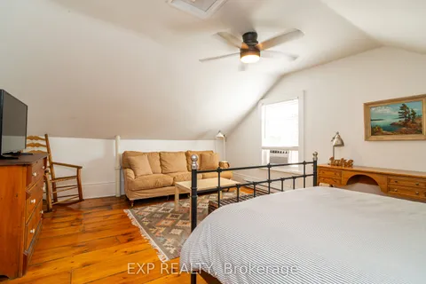 45 King Street, ON K0E 1G0