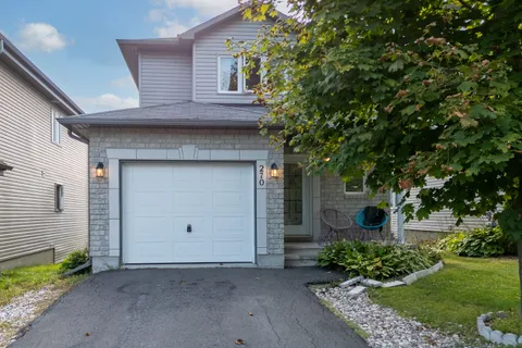 270 MICA Crescent, ON K4K 0E2