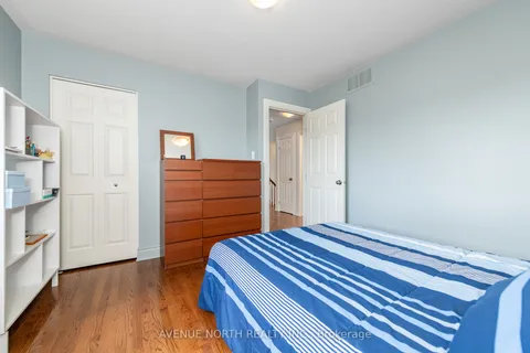 184 Felicity Crescent, ON K1W 0C2