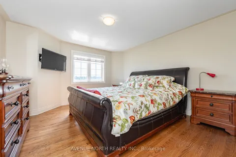 184 Felicity Crescent, ON K1W 0C2