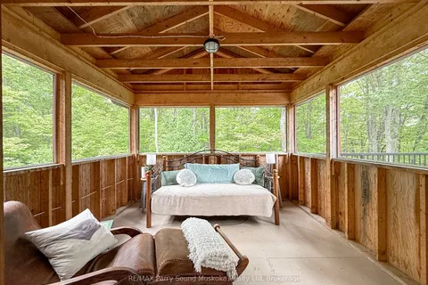 71 Crown Retreats Road, ON P0A 1G0