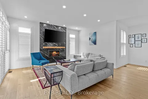 4556 Kelly Farm Drive, ON K1X 0G8