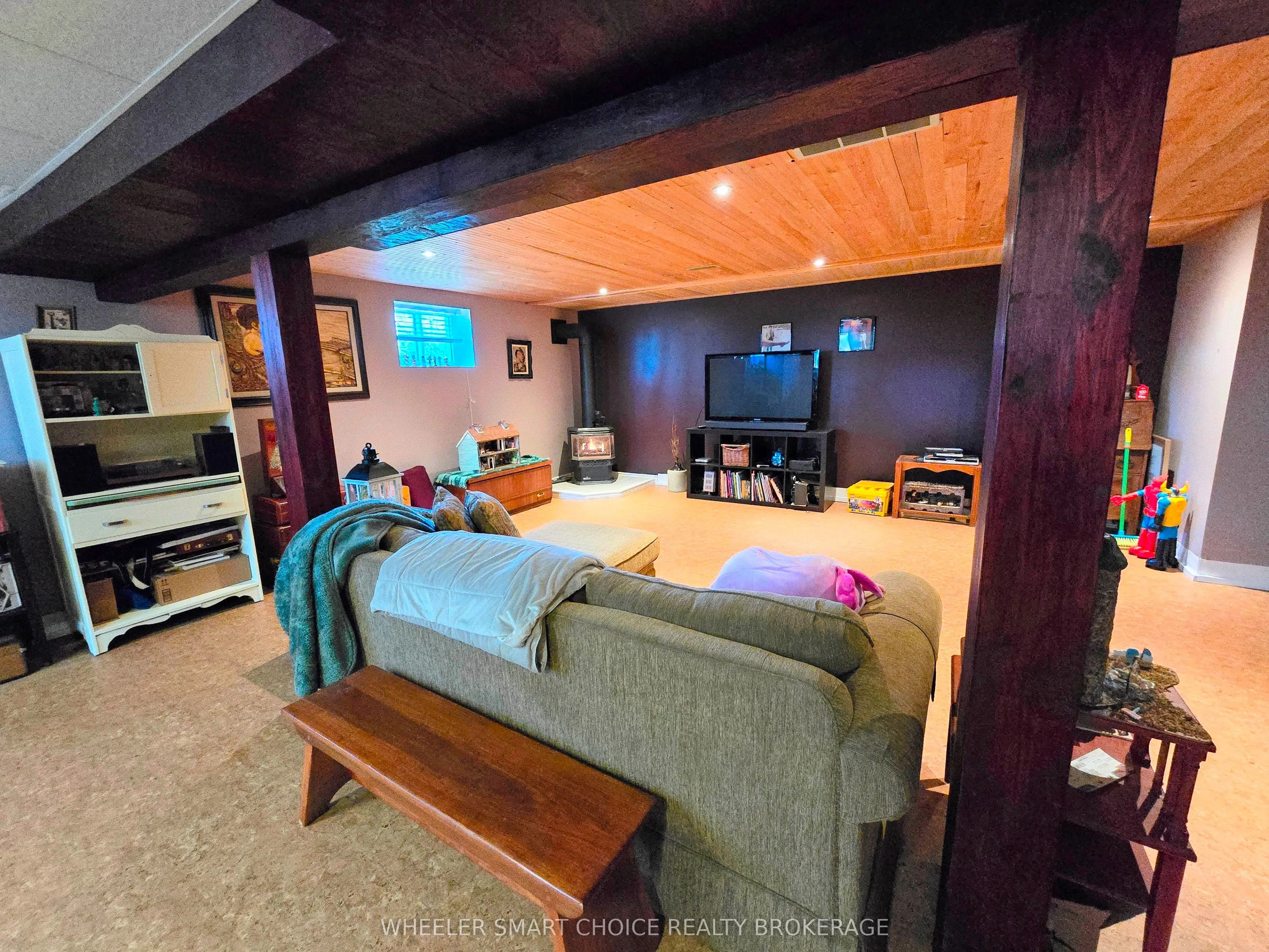 15206 Colonial Drive, ON K0C 1M0