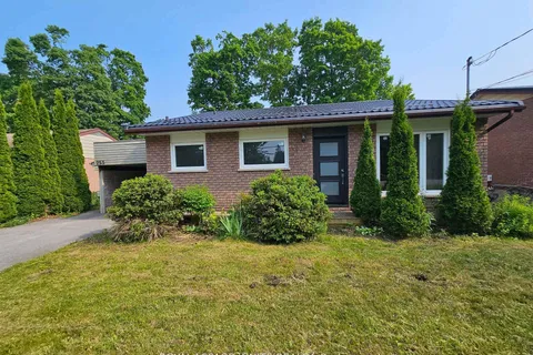 253 WOODLAND Drive, ON K9L 1P2