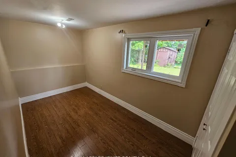 253 WOODLAND Drive, ON K9L 1P2