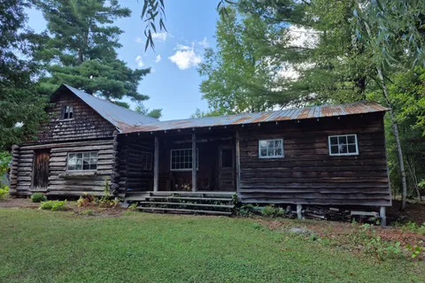 326 Calabogie Road, ON K7S 3G8