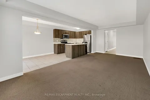 152 Heron Street, ON L3C 0G8