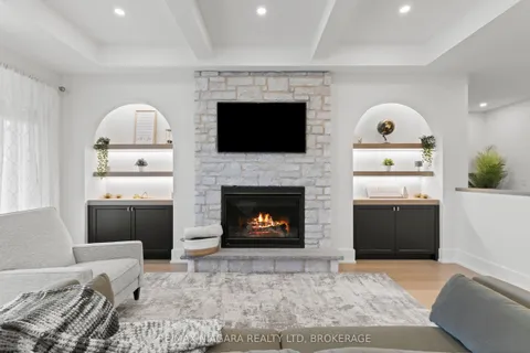 637 Buffalo Road, ON L2A 5G7