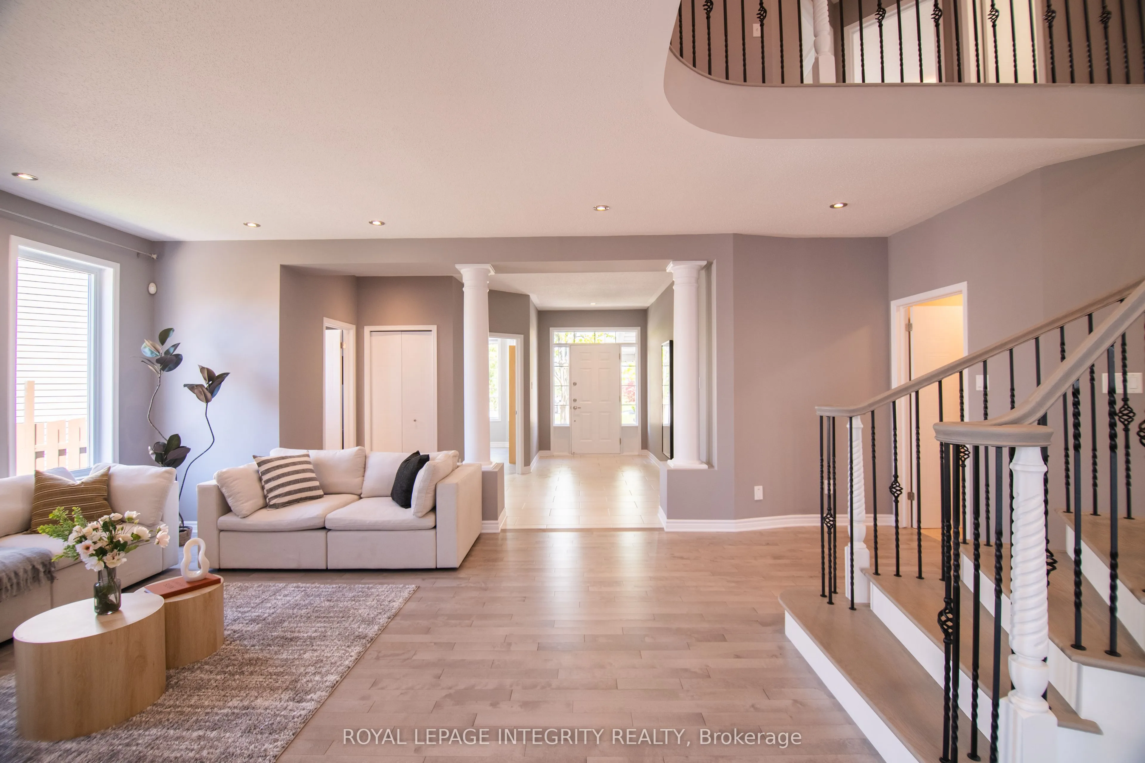 34 Keighley Circle, ON K2K 3H8