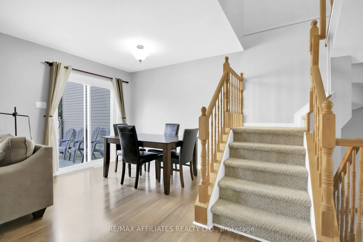 74 Markland Crescent, ON K2G 5Z6