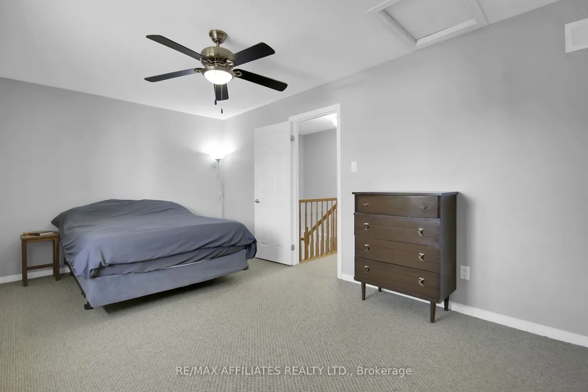 74 Markland Crescent, ON K2G 5Z6