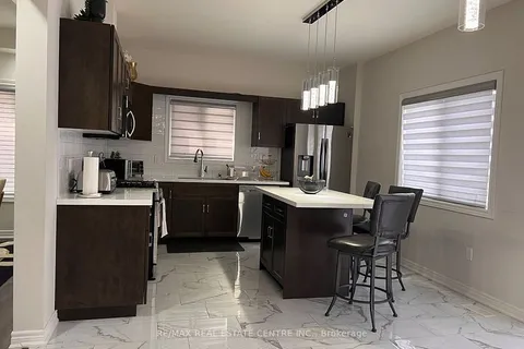 12 Swan Avenue, ON L0S 1E6