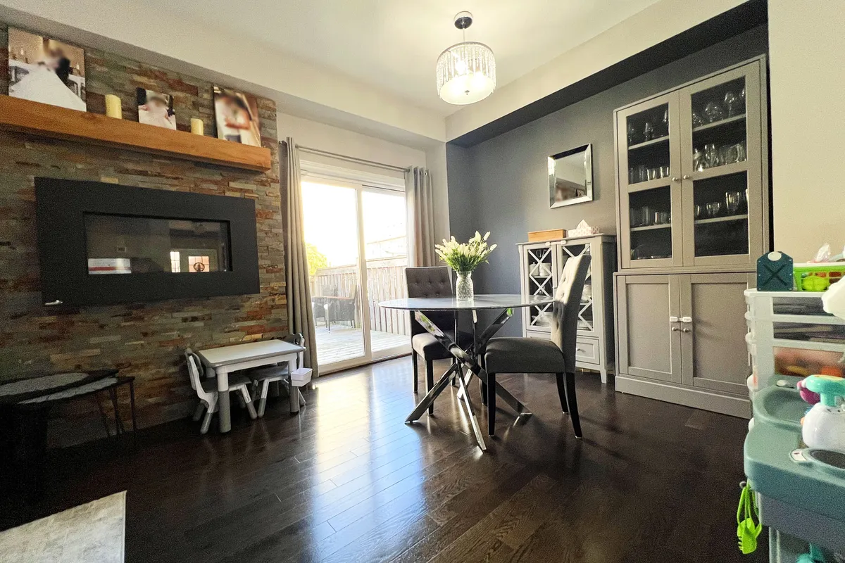 541 WINSTON Road, ON L3M 0C5