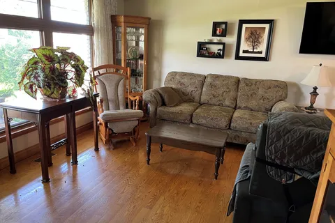 8 Church Lane, ON K0L 1Y0