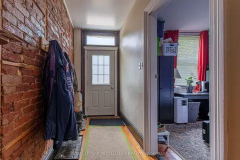 251 Division Street, ON K7K 3Z5