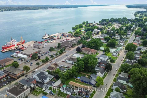 642 West Street, ON K0E 1X0