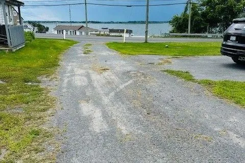 18787 County Rd 2 Road, ON K6H 7J8