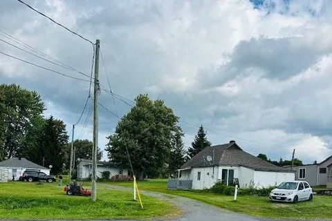 18787 County Rd 2 Road, ON K6H 7J8