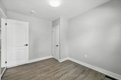 224 Rosslyn Avenue, ON L8L 7P7