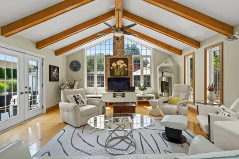 227 RIVERVIEW Boulevard, ON L2T 3N2