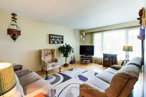 151 Gardiner Street, ON N4L 1X6