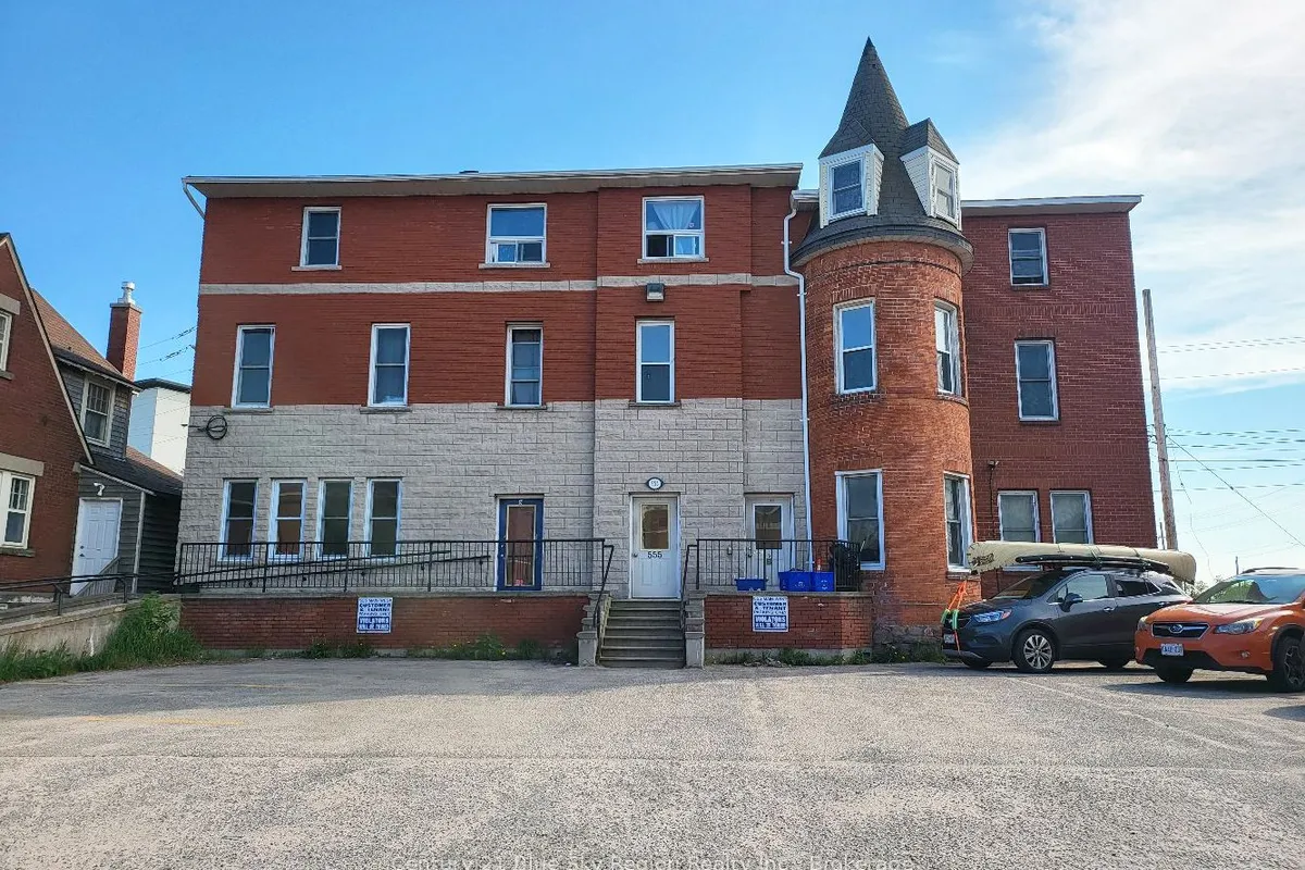 555 Main Street, ON P1B 2V3